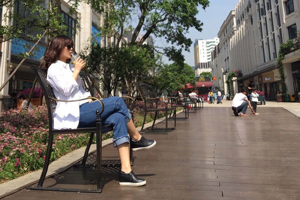 沈小曼榴莲门怎么回事 和网友聊天尺度大