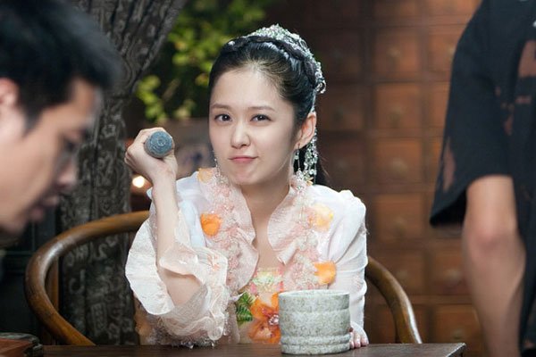 张娜拉结婚生子了吗与后辈一起演情侣 走红网