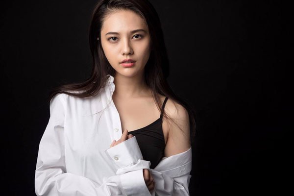 �������ĸ������� ����Ƕ�������Ŀ�࿴