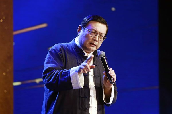 梁宏达现在在哪里 所有节目被停播真正原因是什么