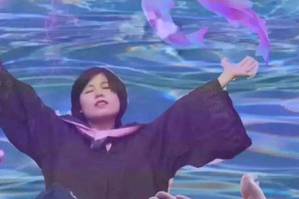 杨超越锦鲤是什么梗 王思聪也被带进去了