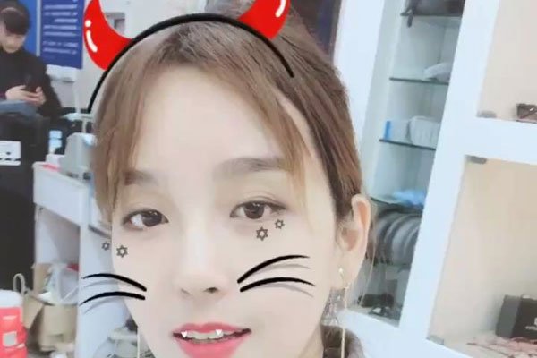 ritaС��ɣ����ʷ��ʲô ������һ���羺���ϵĹ�