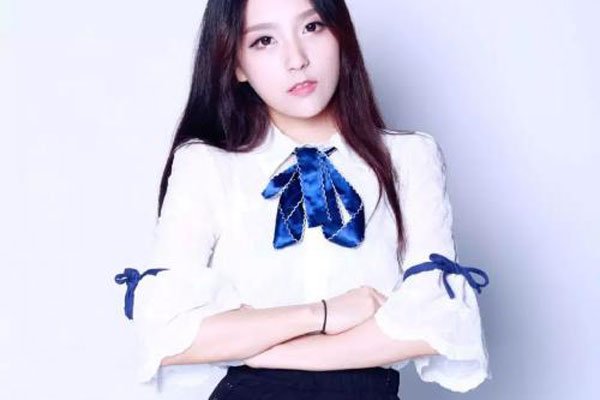 ritaС��ɣ����ʷ��ʲô ������һ���羺���ϵĹ�