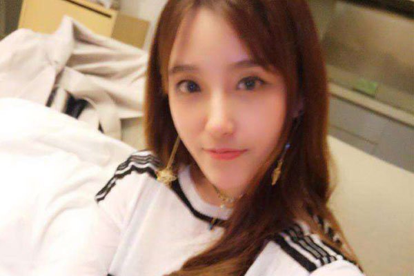 ritaС��ɣ����ʷ��ʲô ������һ���羺���ϵĹ�