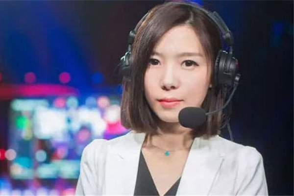 lolС¥����˼��ʲô��ϵ �����ƺ�������һ��