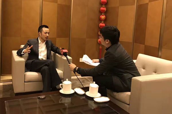 王嘉菲abbily为什么有胸 性别到底是男还是女