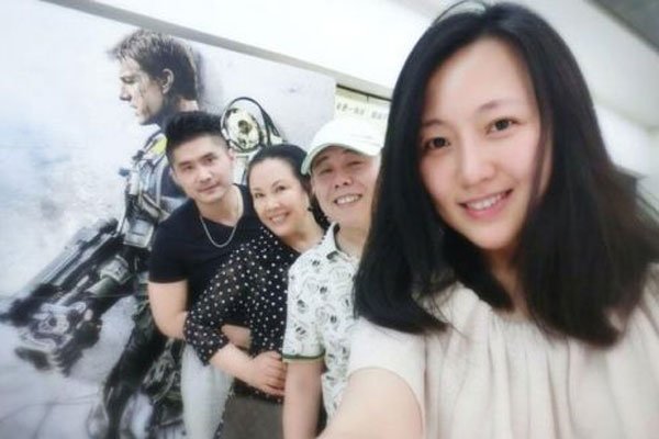 �˳���Ů������������ �ֲ������������ҥ����