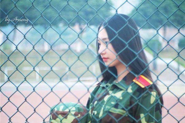 心机女谭盐盐胸多大和王思聪之间关系很不一般