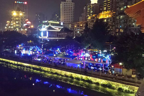 �ɶ��о������¼���ʲô Ů�������º���Ķ���