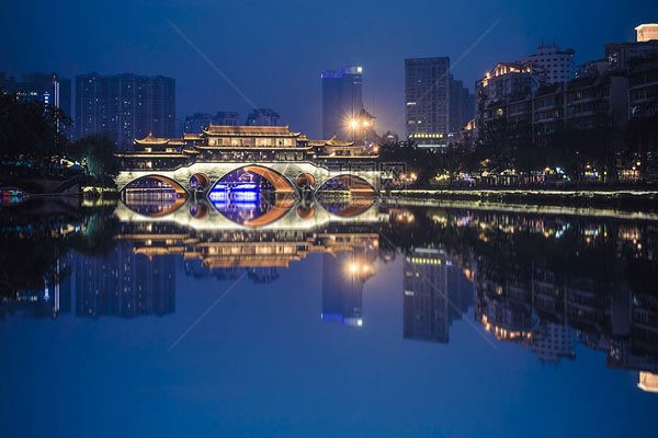 �ɶ��о������¼���ʲô Ů�������º���Ķ���