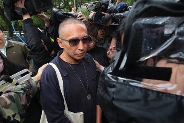 ť���󰸼�Ů����С�� �ַ�Ů��Ա����˵����