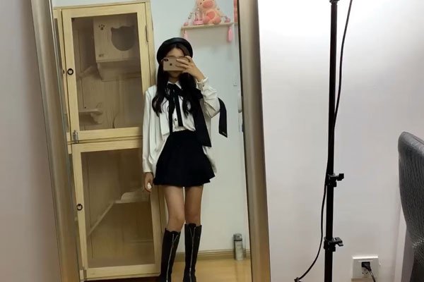 ��ʮ���ĸ������� Ϊʲô���ں�������С����