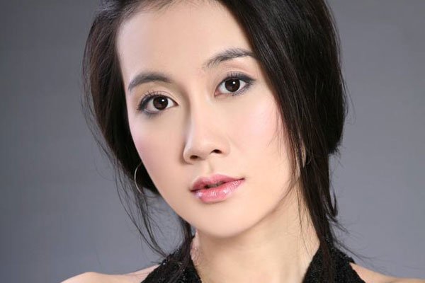 模特汤芳的个人资料 艺术照(zhào)在国际上备受推崇