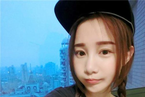 ��ܽ���������¼���ô���� ���¼���Ů��������˭