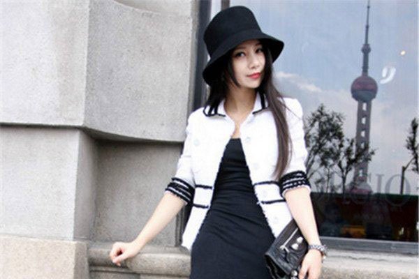 ��ܽ���������¼���ô���� ���¼���Ů��������˭