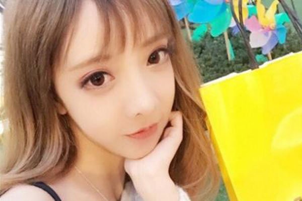 �㽭����ͯ��������Ƭ�ع� ������һ��Ů��Ȼ���������