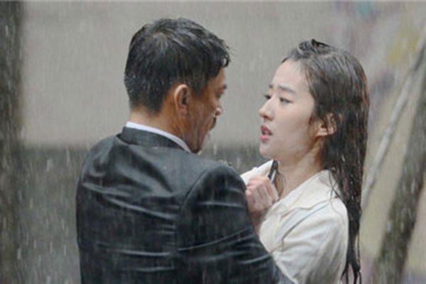 刘亦菲身上的黑料干爹这个词被越来越妖魔化