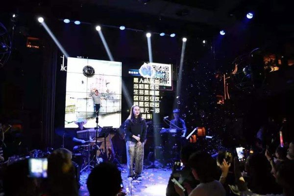 ����֣������������ �ϳ������ư�פ��