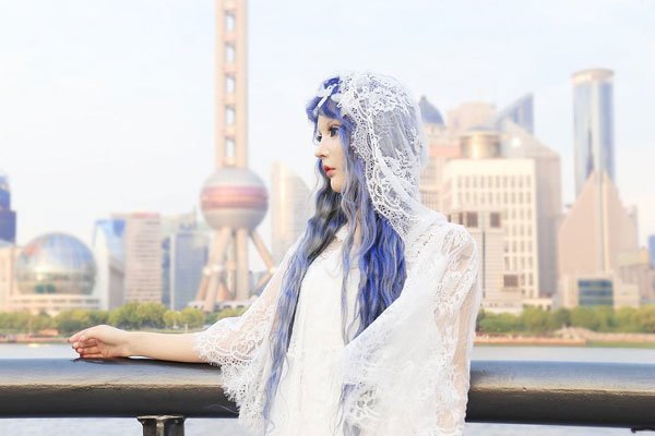 芭比迪丽拉素颜图片 家庭背景到底是怎样