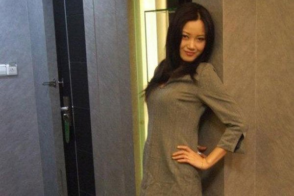 汤芳艺术图片欣赏 艺术照片大多数都是向"国际接轨"