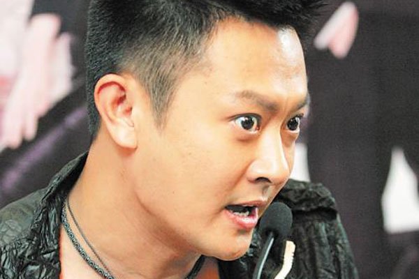 印小天插刀门事件怎么回事参与了很多自己的好友和同学