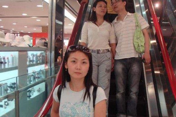 ƭ��ŮĪ��������� δ����ع���Ī��ܶ�˽����Ƭ