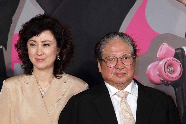 洪金宝和高丽虹什么关系 被质疑和范冰冰的私生子