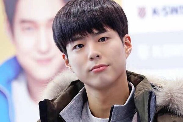 �ӱ����軪��ô���� ��������ʲô��ϵ����