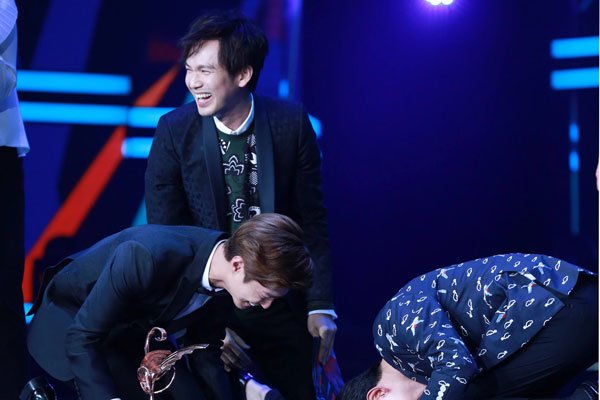 �ӱ����軪��ô���� ��������ʲô��ϵ����