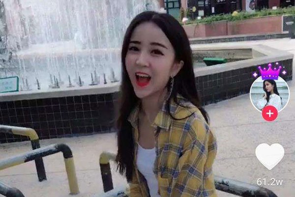 ����İİ8000һ������� ������רҵ�ǻ�ʿ