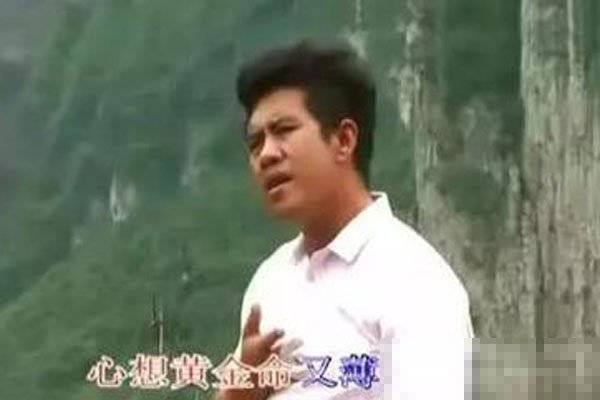 ɽ�����¿������ֳ� ���ӵ�ǰ��Ϊ��й�߶���ɱ