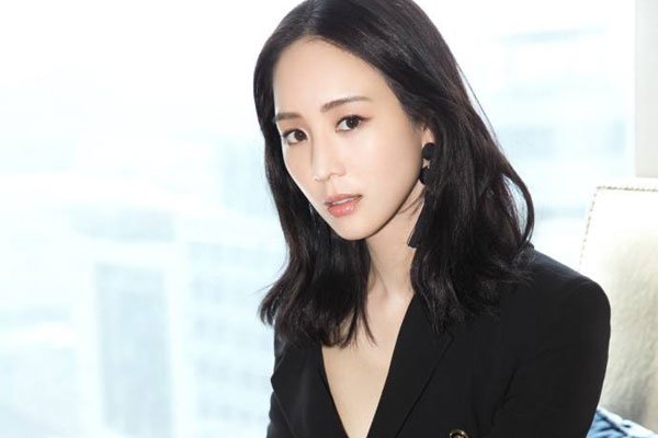 张钧甯是叫ning还是mi 经超给张钧甯擦鼻涕惊叹