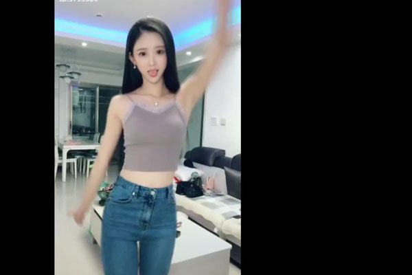 ����İİֱ����������¼� Ϊʲô���뿪İİ��