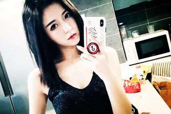 ����İİֱ����������¼� Ϊʲô���뿪İİ��