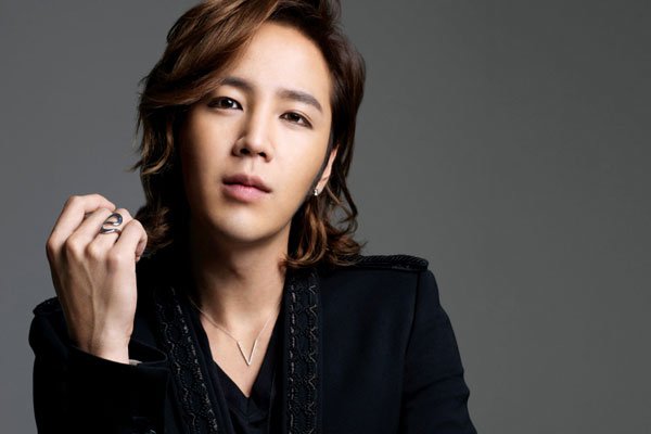 张根硕因肥胖消失了之前瘦的时候迷妹一群