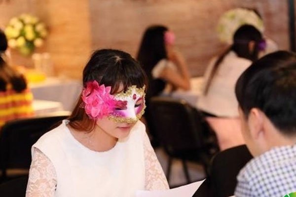 ���׺�����һ�㲻������ϵŮ������Ϊʲô ����̫�ż�