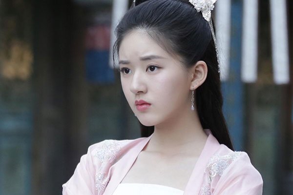 ��¶˼�͵��Ӻ��Ĺ�ϵ �����Ǳ����˺�ǿ��