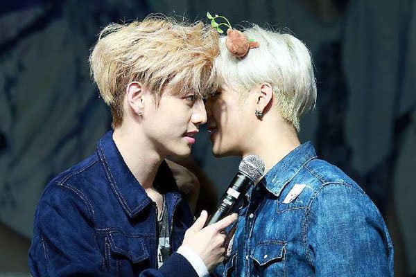 ���˶����ζ�����¼� ��ĸ��Ӧ��ôǿ��