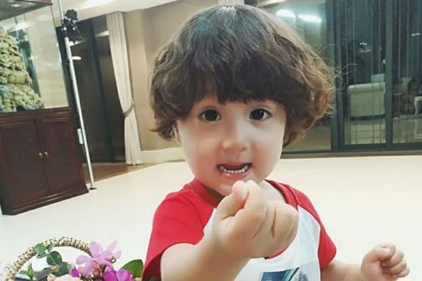 ������henry�������� ͷ���������ǻ�Ѫ����
