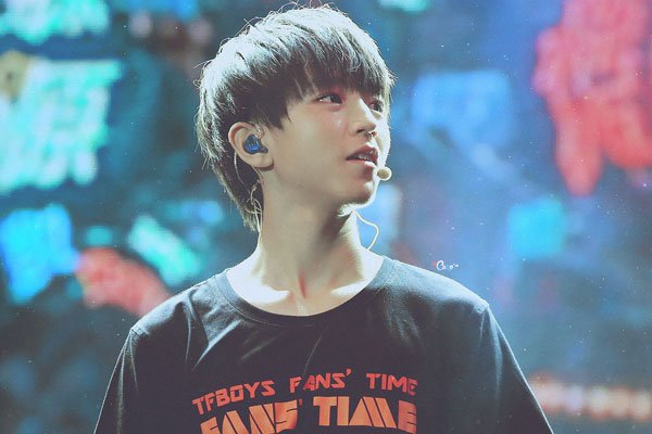 抖音曾经小小少年怎么拍 点击拍摄同款视频