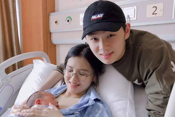 阿油陈怡怎么认识的对镜头各种秀恩爱晒幸福