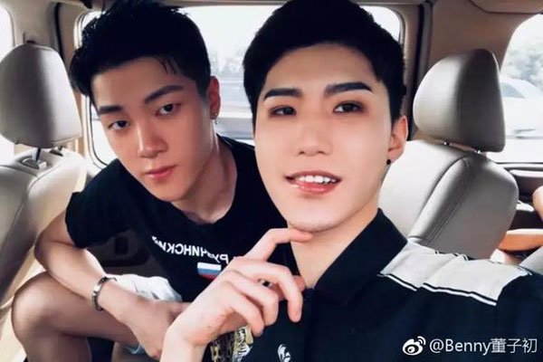 benny���ӳ����л���Ů �Խ���һֱ���ܺ�