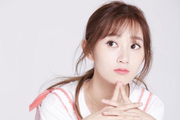 ����κСҲһѪ��˭�� �ѵ�һ�θ�������