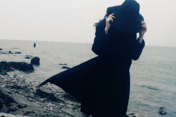 �������������Ů������˭ ֻ�ǲ�¶������