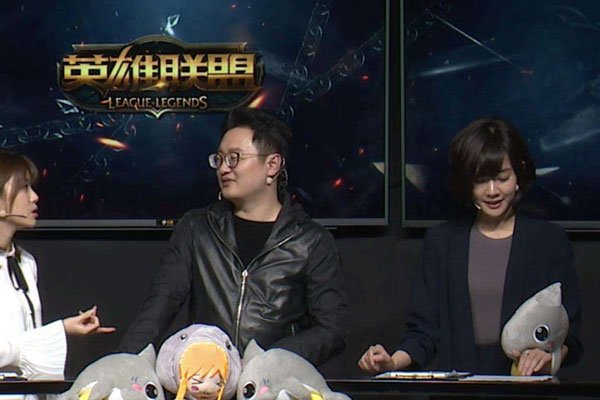 �������������� �����Ӿ�Ȼ�Ǵ���Ů