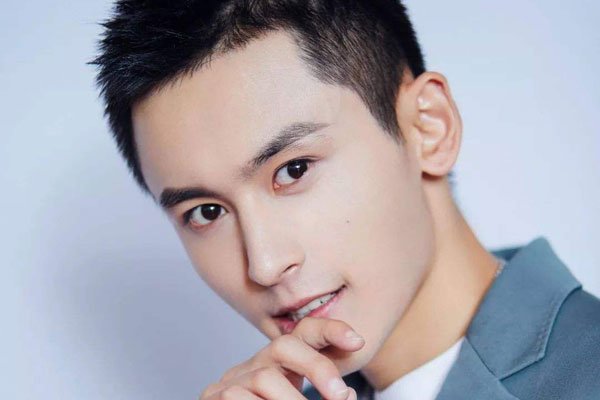 ����嫵�Ů�ѵ�����˭ �;�溵t�϶�����ϵ