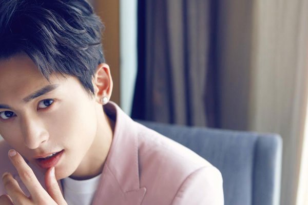 ����嫵�Ů�ѵ�����˭ �;�溵t�϶�����ϵ