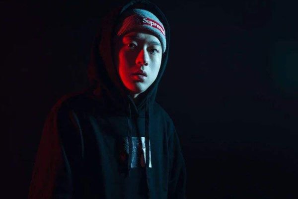 王以太个人资料简介 没什么背景就不会有今天