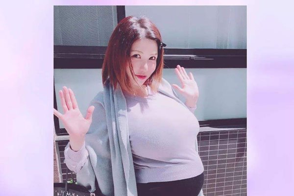 冲田杏梨出演了什么作品 大尺寸的胸部令人望尘莫及