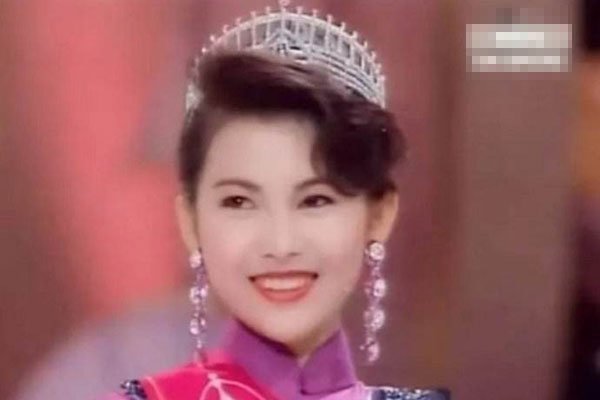 ���ٷҸ������Ϻͼ��� ����ʱ�����Ƭ��Ư��